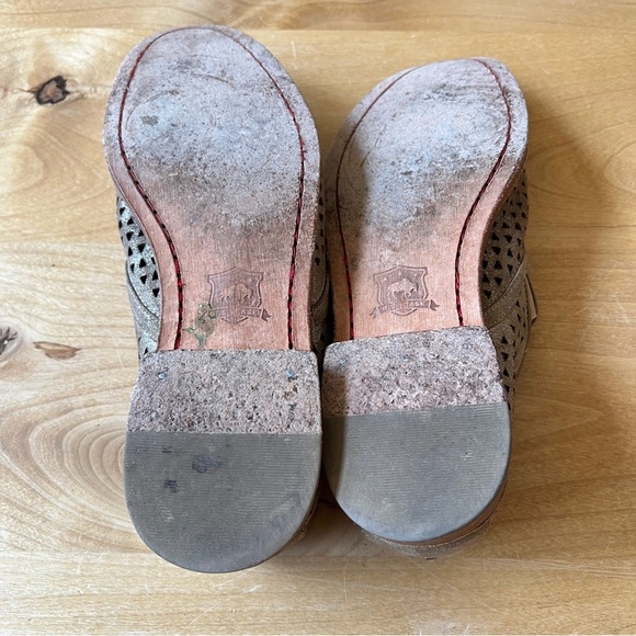 TRASK ALI PERFORATED SLIP ON LOAFERS SHOES WOMENS 8M PEWTER LEATHER UPPER… - Picture 9 of 10